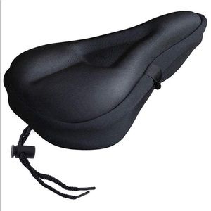 BRAND NEW padded bike seat